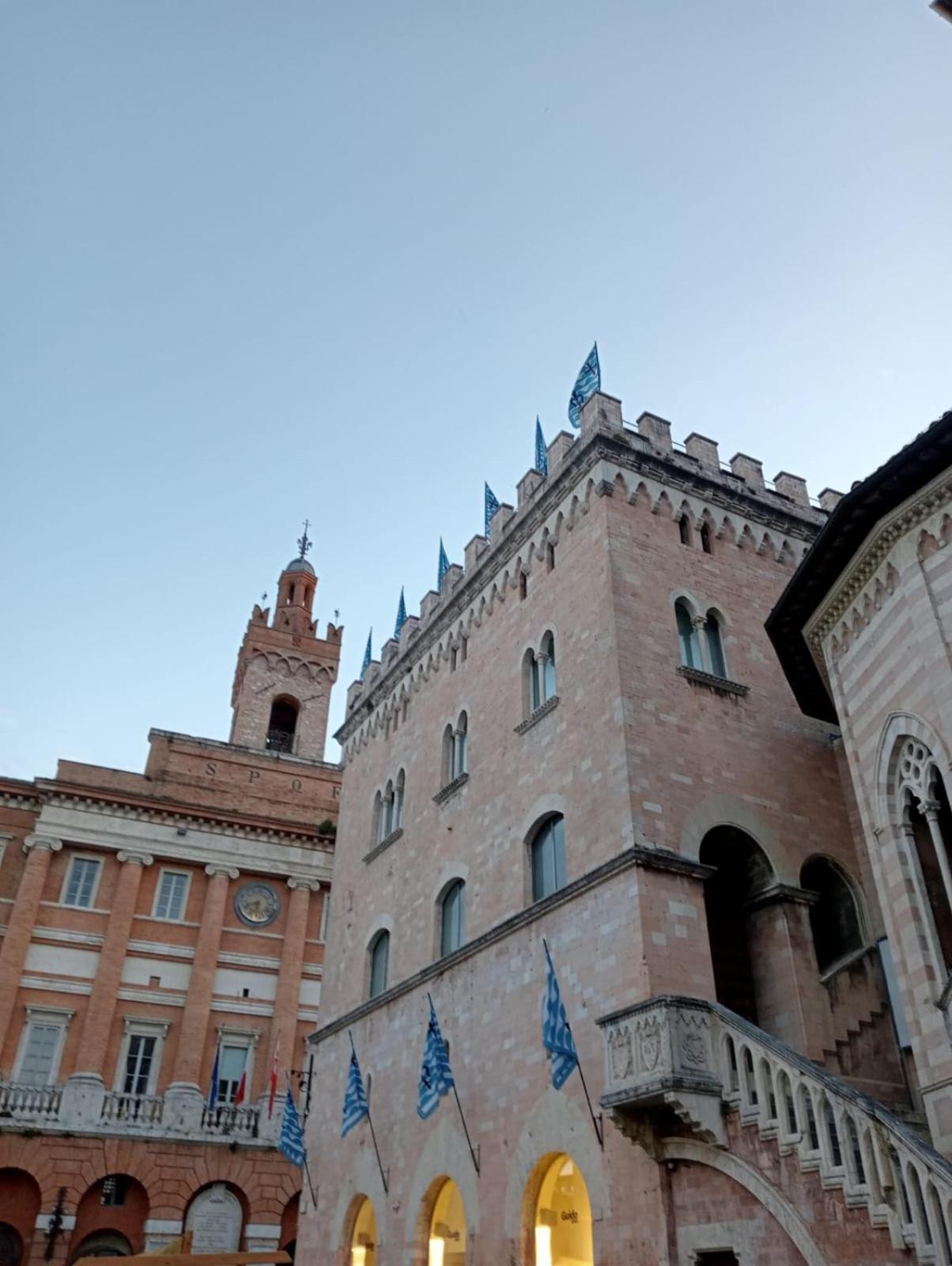 Bed And Breakfast Nikari Foligno Exterior foto